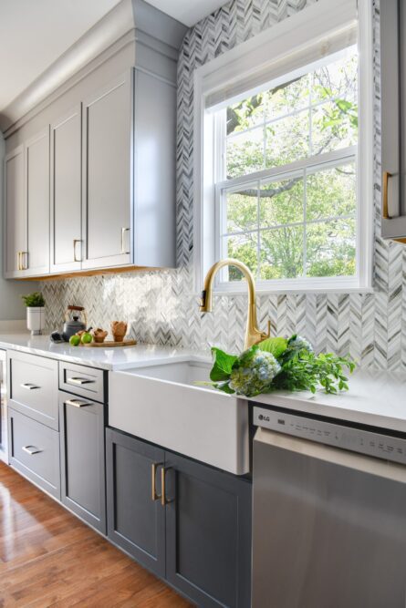 Photo of a kitchen design project in Ashburn VA featuring a soothing gray and blue color palette